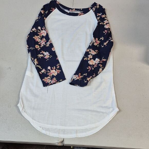 Floral Sleeve Raglan Women's Top - Picture 1 of 3